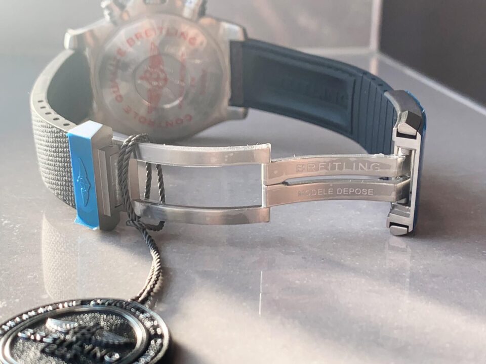GF Factory 1:1 Breitling Avenger Bandit Titanium Best Edition Gray Dial A7750