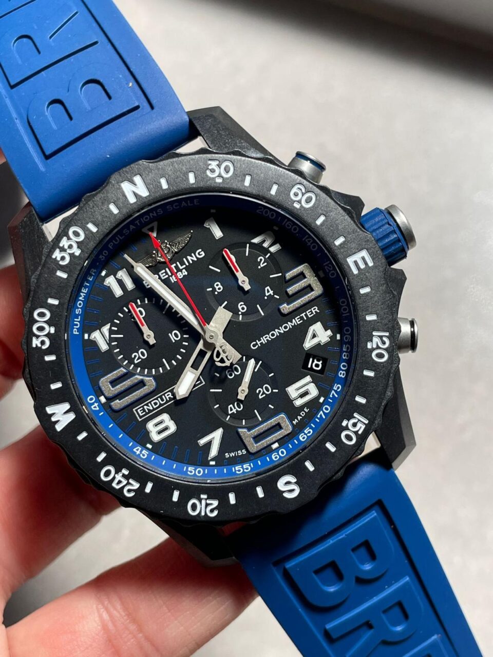 OGF Factory 1:1 Breitling Endurance pro 44mm Black dial Blue Rubber Strap quartz movement