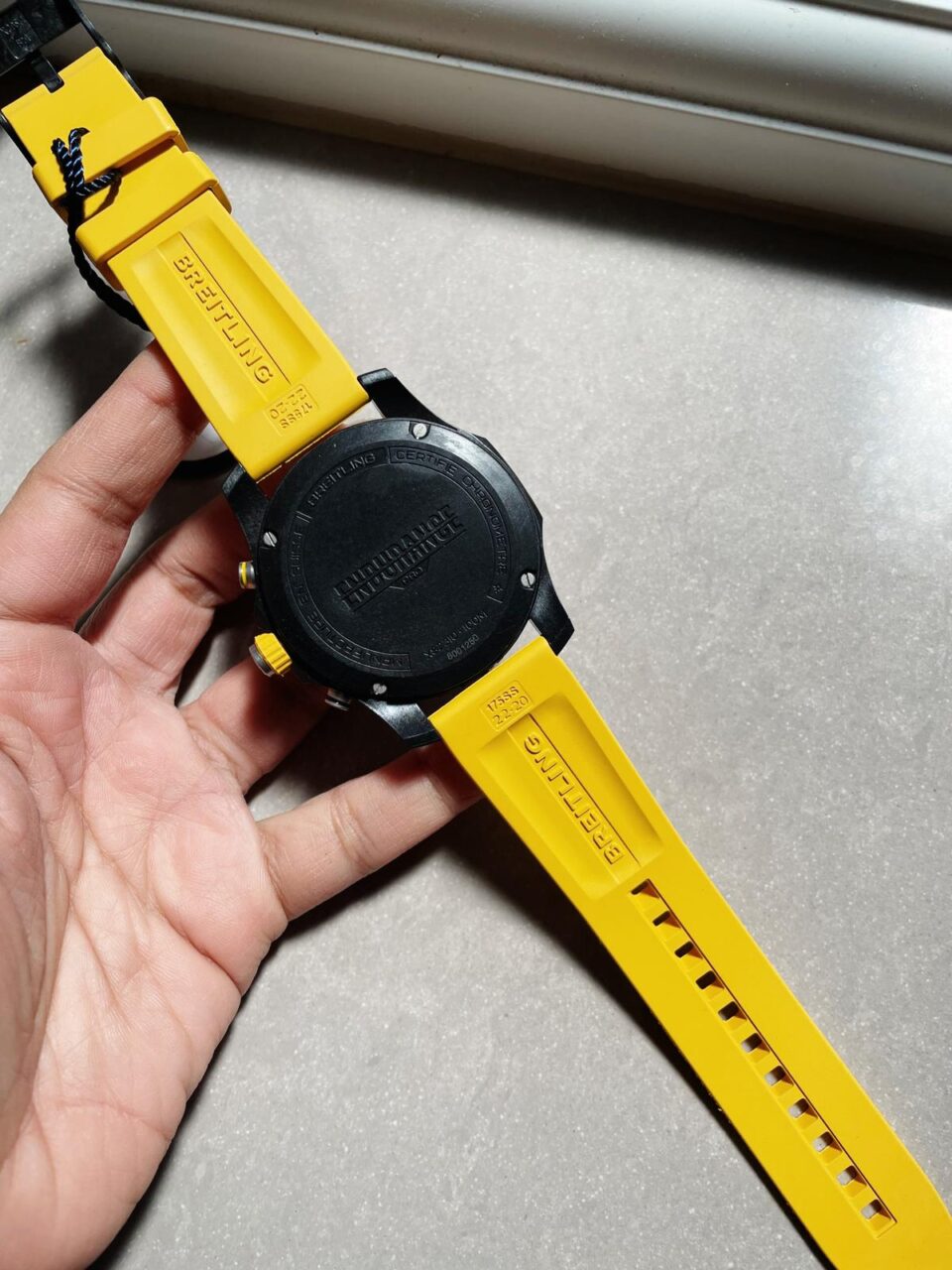 OGF Factory 1:1 Breitling Endurance pro 44mm Black dial Yellow Rubber Strap quartz movement