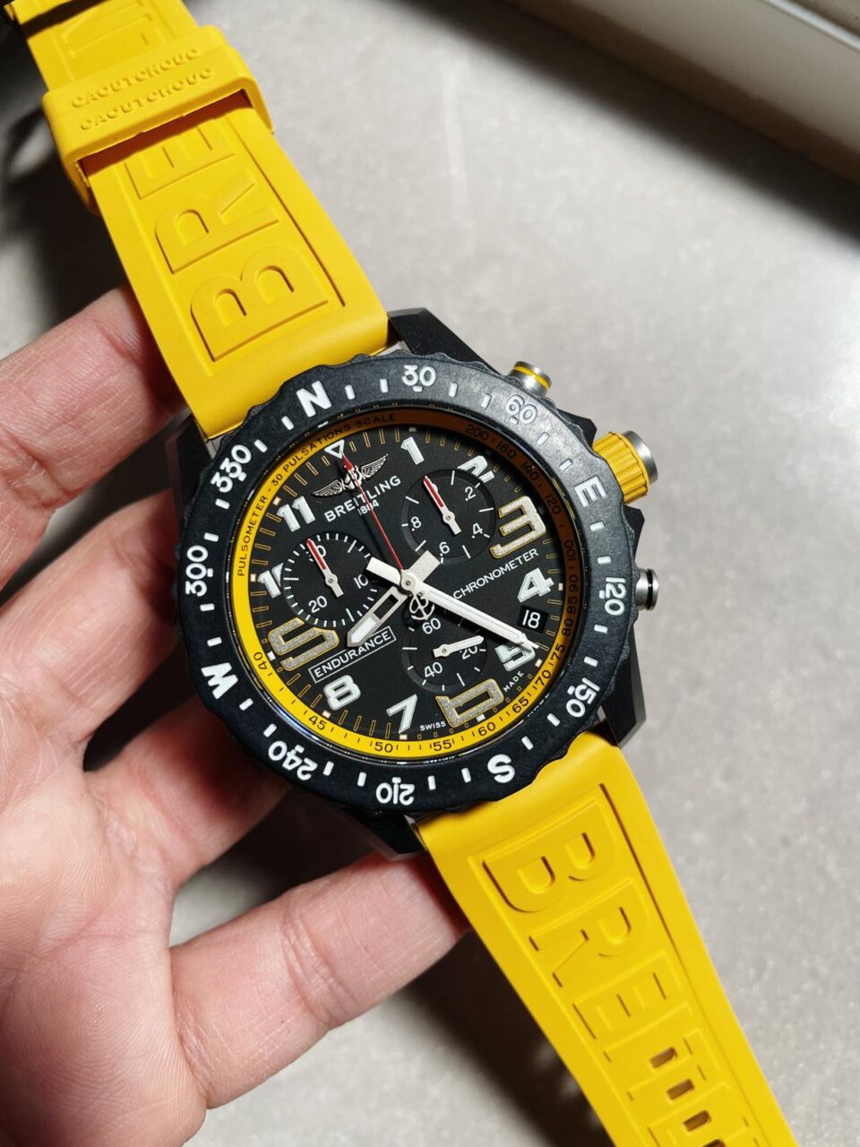 OGF Factory 1:1 Breitling Endurance pro 44mm Black dial Yellow Rubber Strap quartz movement