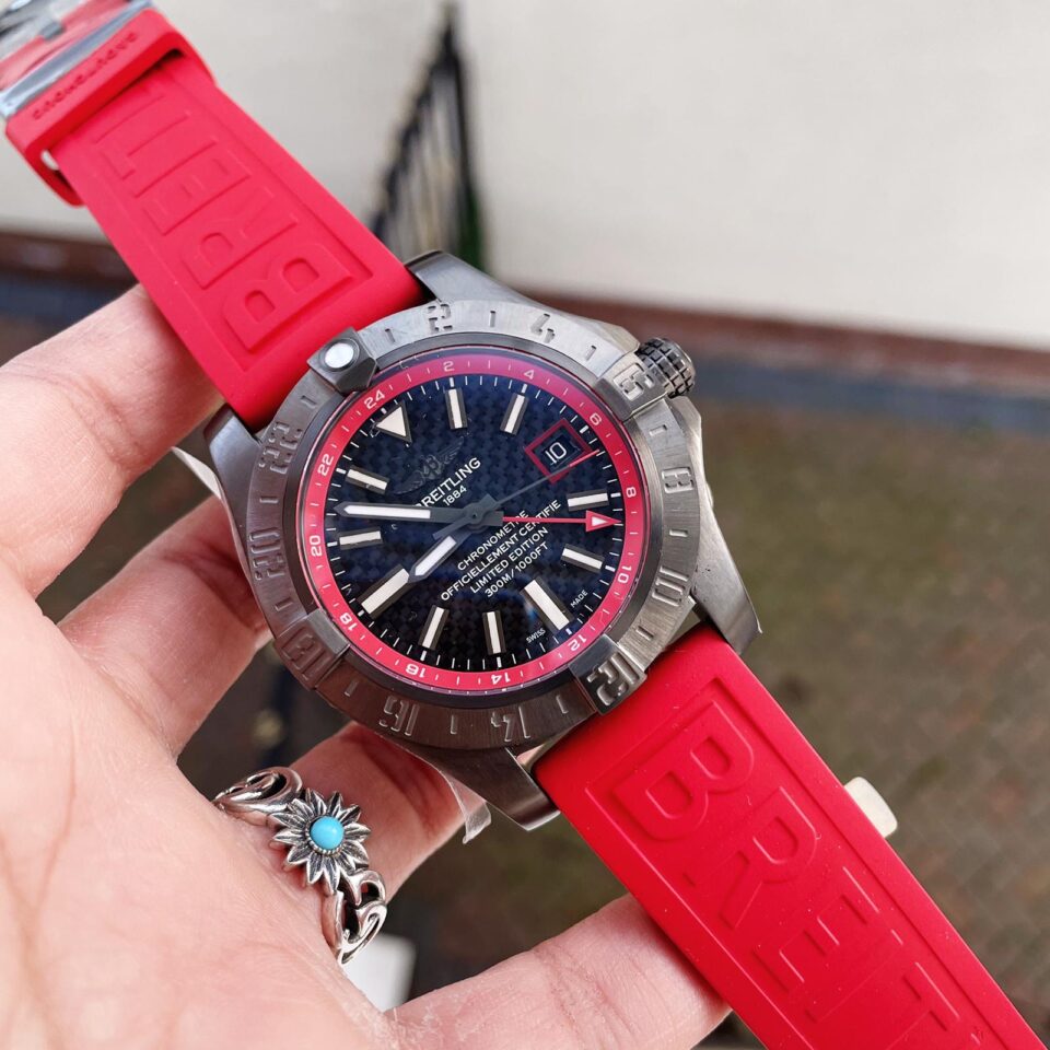 GF Factory 1:1 Breitling Avenger GMT SS Best Edition Black Dial Stick Markers A2836 V2 limited edition