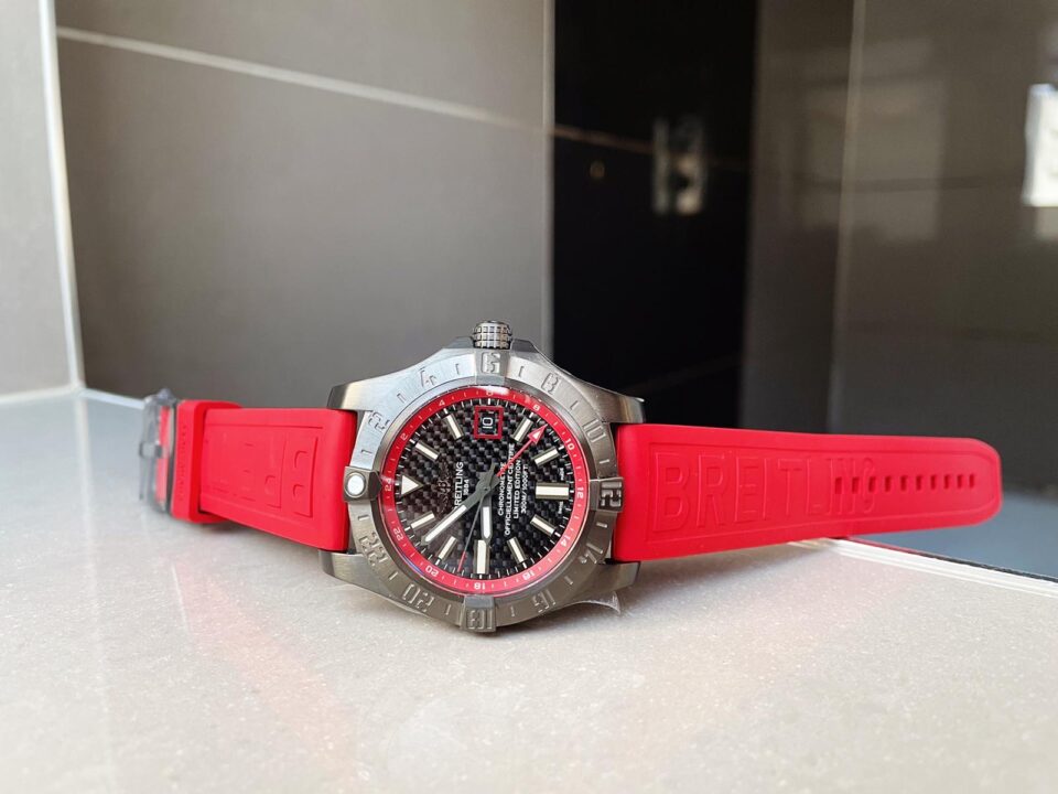 GF Factory 1:1 Breitling Avenger GMT SS Best Edition Black Dial Stick Markers A2836 V2 limited edition