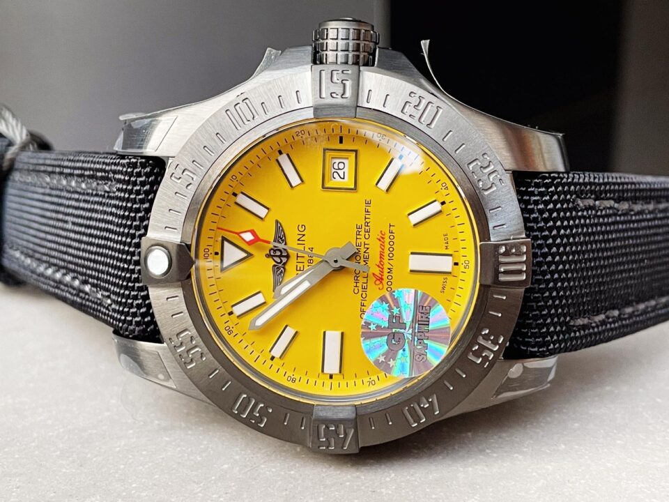 GF Factory 1:1 Breitling Avenger II Seawolf PVD Best Edition Yellow Dial A2824 V2