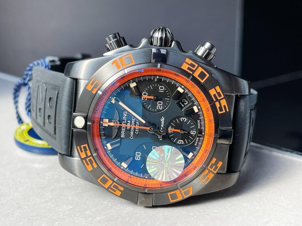 GF Factory 1:1 Breitling Chronomat 44mm Blacksteel Orange Best Edition Black Dial A7750