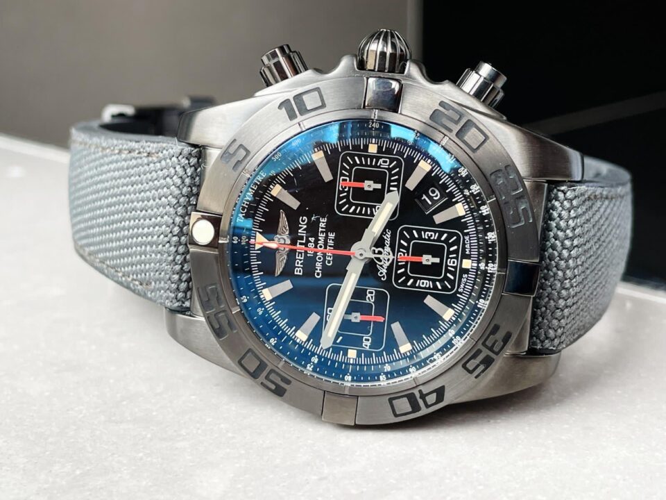 GF Factory 1:1 Breitling Chronomat 44mm Blacksteel Special Edition Black Dial A7750