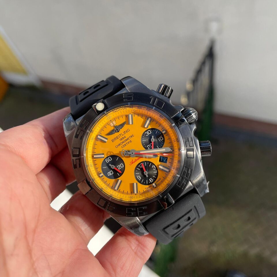 GF Factory 1:1 Breitling Chronomat 44mm Blacksteel Special Edition Yellow Dial A7750