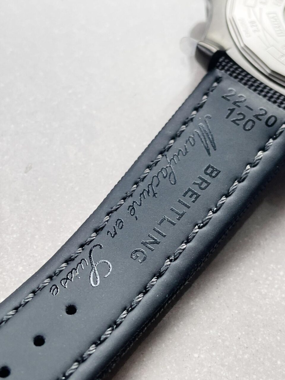 GF Factory 1:1 Breitling AVENGER BLACKBIRD 44MM DLC BEST EDITION TITANIUM CASE BLACK DIAL A2824 V4