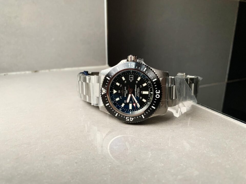 GF Factory 1:1 Breitling Superocean 44mm Special SS Best Edition Black Dial A2824