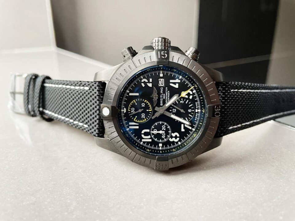 GF Factory 1:1 Breitling Avenger Bandit DLC Best Edition Black Dial A7750