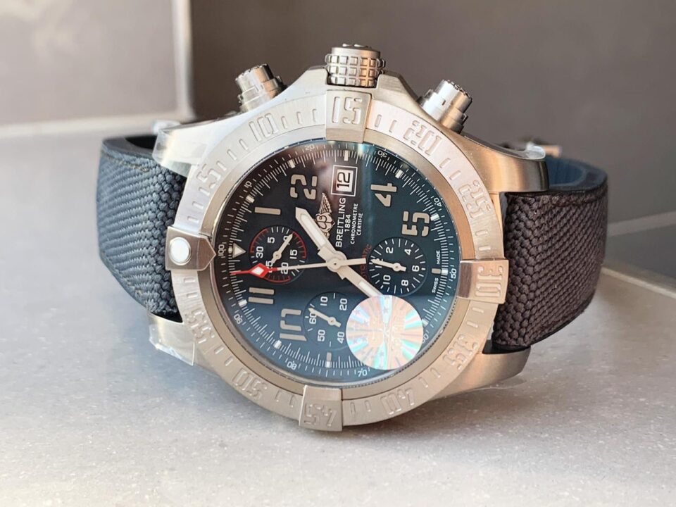 GF Factory 1:1 Breitling Avenger Bandit Titanium Best Edition Gray Dial A7750