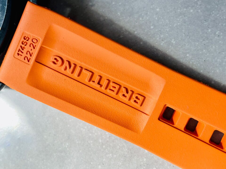 OGF Factory 1:1 Breitling Endurance pro 44mm Black dial orange Rubber Strap quartz movement