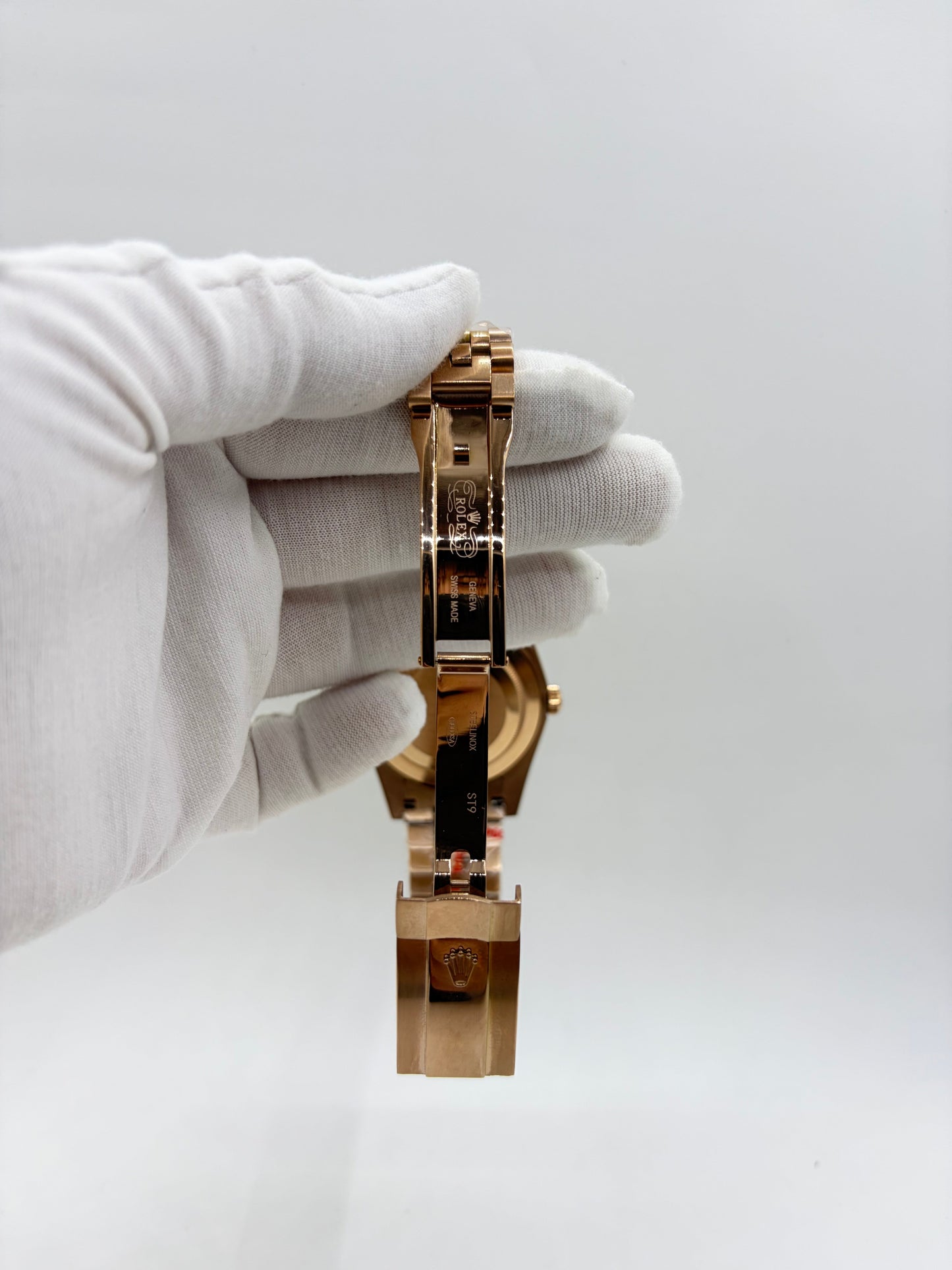 Rolex Sky-Dweller 42mm Everose Gold  Ref.336935