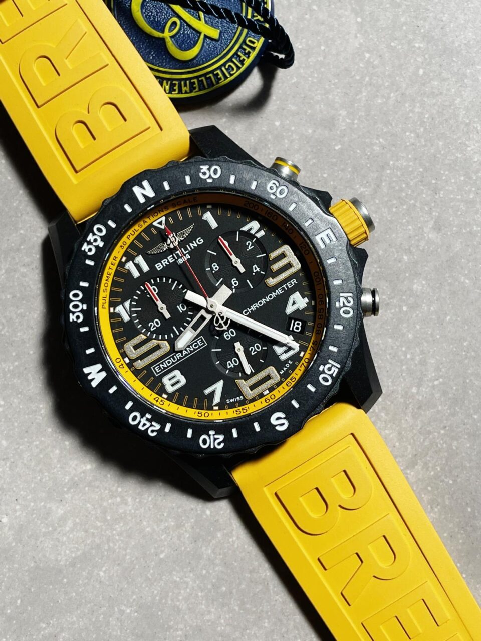 OGF Factory 1:1 Breitling Endurance pro 44mm Black dial Yellow Rubber Strap quartz movement