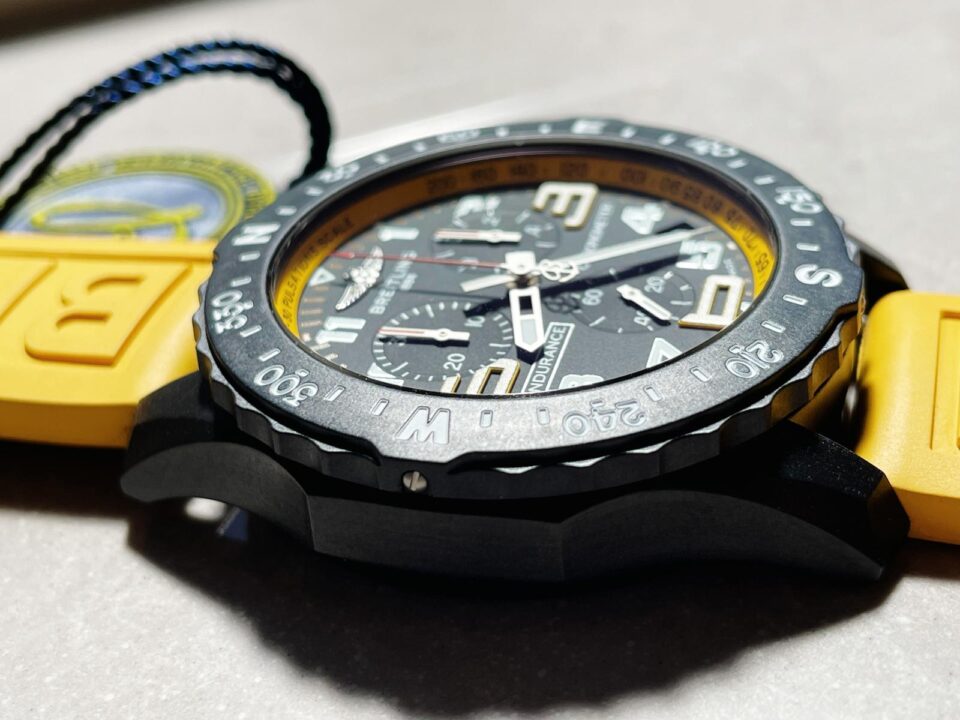 OGF Factory 1:1 Breitling Endurance pro 44mm Black dial Yellow Rubber Strap quartz movement